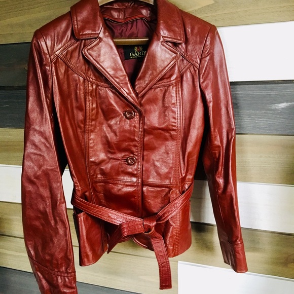 AVANT GARDE Jackets & Blazers - VINTAGE LEATHER JACKET